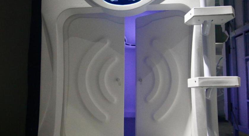 Met A Space Pod @ Chinatown Hostel Singapore